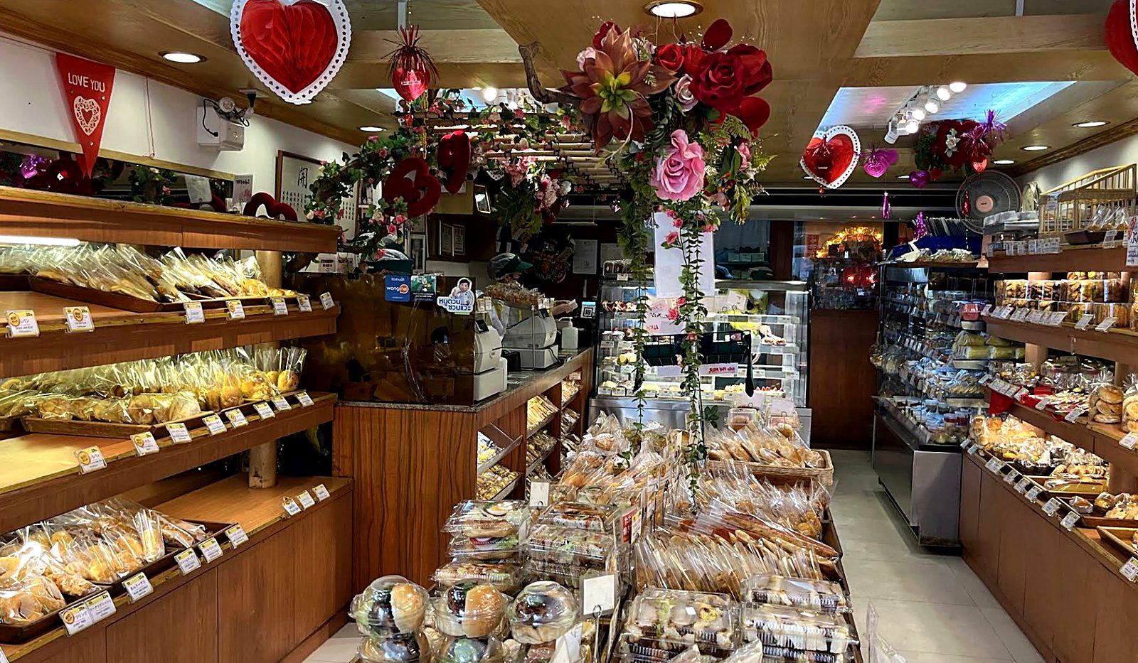 The center aisle, decorated for the season — Custard Nakamura, Japanese bakery Bangkok